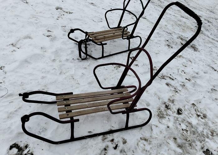 Grajewo ogłoszenia: Sprzedam dwie pary sanek z oparciem z możliwością pchania stan...