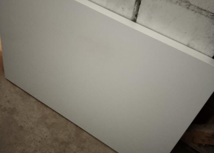 Grajewo ogłoszenia: Sprzedam biały blat do stołu,biurka rozm.90/60 gr.3.8 cm.